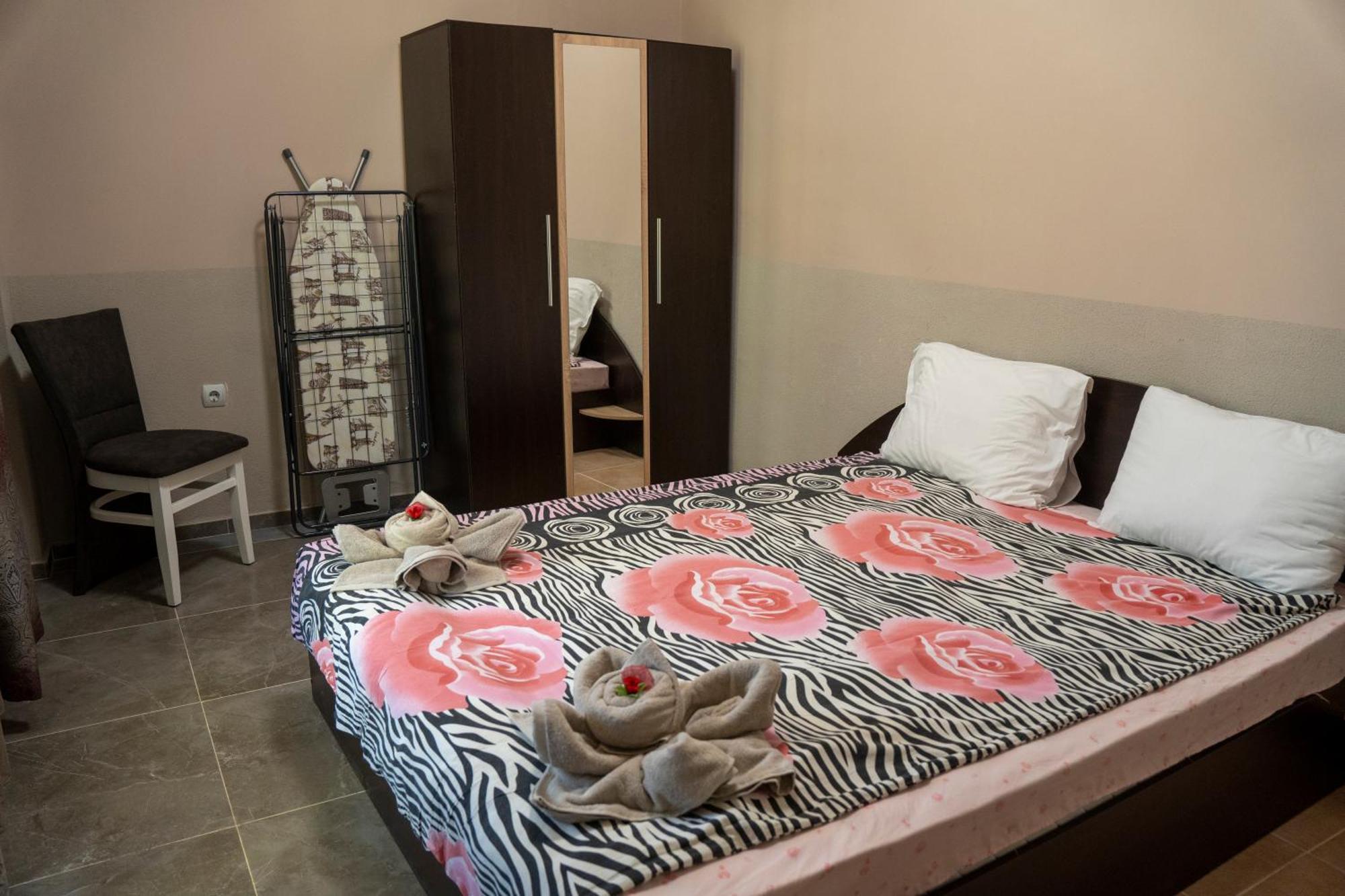 Sunny Apartments كرانيفو الغرفة الصورة